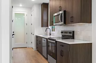 3221 SE 28th Ave, Portland, OR 97202 - Photo 4