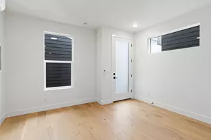 3221 SE 28th Ave, Portland, OR 97202 - Photo 2