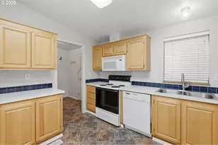 20920 Feller St NE, Donald, OR 97020 - Photo 10
