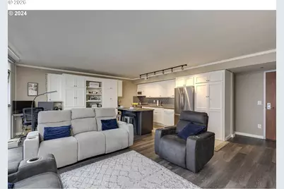 533 NE Holladay St #409, Portland, OR 97232 - Photo 12