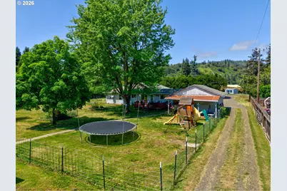 12589 Old Highway 99, Myrtle Creek, OR 97457 - Photo 4