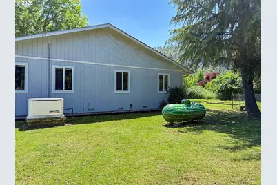 12589 Old Highway 99, Myrtle Creek, OR 97457 - Photo 2