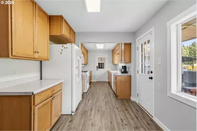 12589 Old Highway 99, Myrtle Creek, OR 97457 - Photo 32