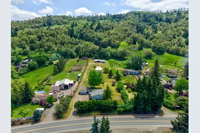 12589 Old Highway 99, Myrtle Creek, OR 97457 - Photo 24