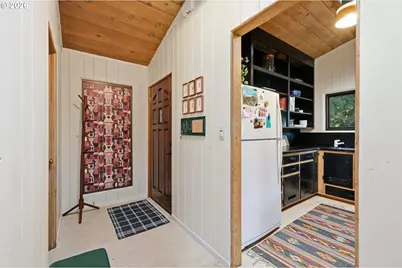 3835 Blanton Rd, Eugene, OR 97405 - Photo 10