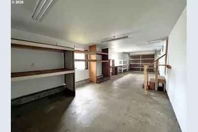 135 S 11th St, Lakeside, OR 97449 - Photo 18