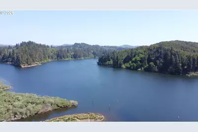 135 S 11th St, Lakeside, OR 97449 - Photo 20