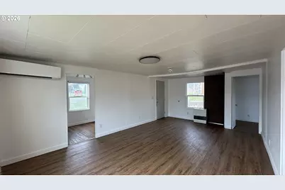 406 Ellsworth St, Fossil, OR 97830 - Photo 2