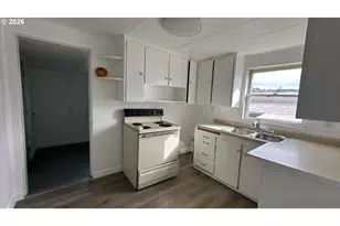 406 Ellsworth St, Fossil, OR 97830 - Photo 8