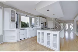 230 N Lotus Isle Dr, Portland, OR 97217 - Photo 22