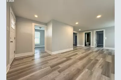 318 Willamette St, Oregon City, OR 97045 - Photo 6