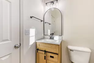 11165 SW Barber St, Wilsonville, OR 97070 - Photo 16