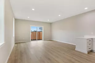 120 SW Alder Ct, Warrenton, OR 97146 - Photo 6