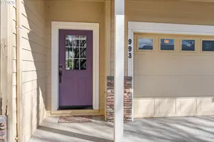 993 28th St, Hood River, OR 97031 - Photo 32