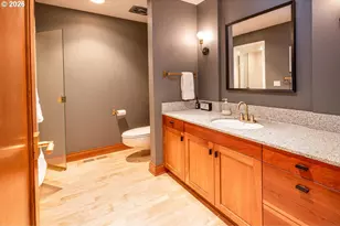 1858 Fircrest Dr, Eugene, OR 97403 - Photo 18