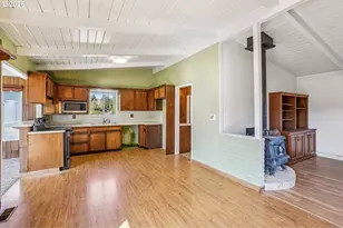 4105 Pleasant Hill Rd, Kelso, WA 98626 - Photo 14