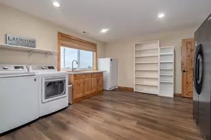 36211 SE Wildcat Mountain Dr, Eagle Creek, OR 97022 - Photo 18