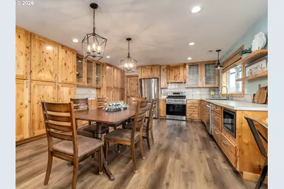 36211 SE Wildcat Mountain Dr, Eagle Creek, OR 97022 - Photo 12