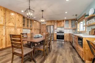 36211 SE Wildcat Mountain Dr, Eagle Creek, OR 97022 - Photo 12
