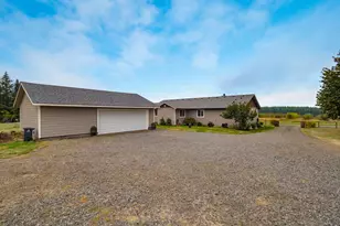 36211 SE Wildcat Mountain Dr, Eagle Creek, OR 97022 - Photo 4