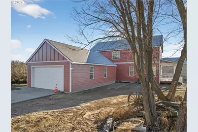 230 E St, North Powder, OR 97867 - Photo 2