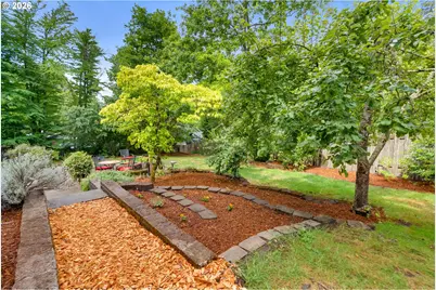 9255 SW Boones Ferry Rd, Portland, OR 97219 - Photo 40
