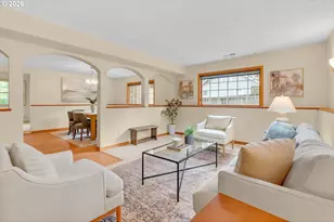 9255 SW Boones Ferry Rd, Portland, OR 97219 - Photo 2