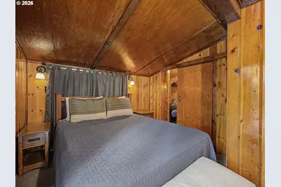 23060 E Wallace Ave, Welches, OR 97067 - Photo 12