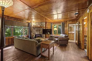 23060 E Wallace Ave, Welches, OR 97067 - Photo 4