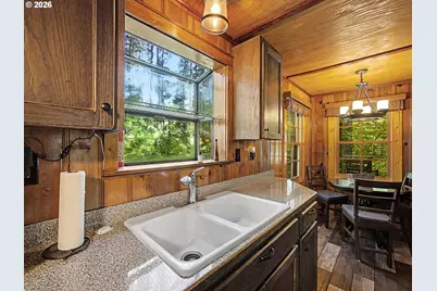23060 E Wallace Ave, Welches, OR 97067 - Photo 8