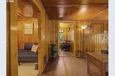 23060 E Wallace Ave, Welches, OR 97067 - Photo 18