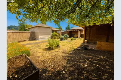 1664 Main St, Springfield, OR 97477 - Photo 14
