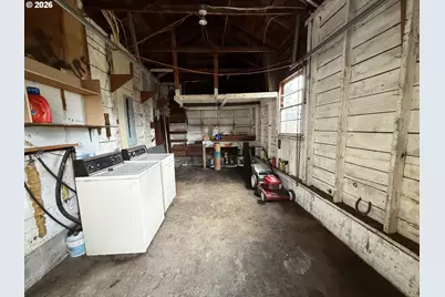 1664 Main St, Springfield, OR 97477 - Photo 14