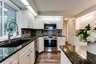 26718 Cantrell Rd, Eugene, OR 97402 - Photo 8