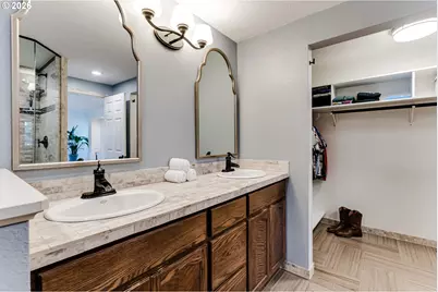 26718 Cantrell Rd, Eugene, OR 97402 - Photo 16