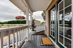 26718 Cantrell Rd, Eugene, OR 97402 - Photo 18