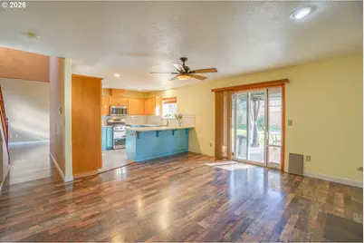 12409 NE 42nd St, Vancouver, WA 98682 - Photo 14