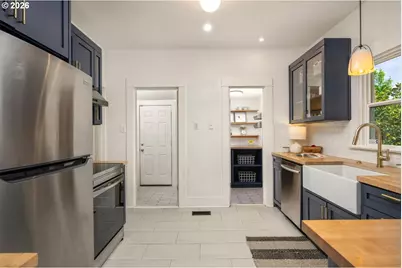 3725 N Baldwin St, Portland, OR 97217 - Photo 12