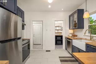 3725 N Baldwin St, Portland, OR 97217 - Photo 12
