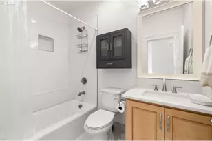 17051 SE Manley St, Portland, OR 97236 - Photo 26