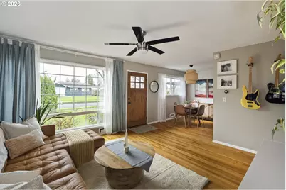 2330 NE 121st Ave, Portland, OR 97220 - Photo 8