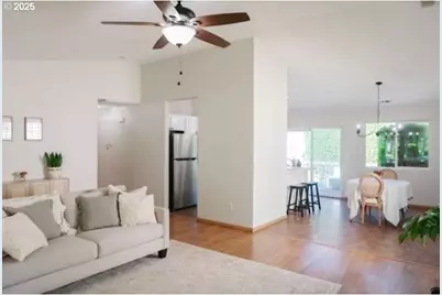 2122 NE 79th Ave, Vancouver, WA 98664 - Photo 6