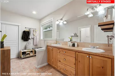 540 NW 28th St, Redmond, OR 97756 - Photo 12