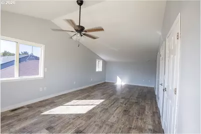 2309 M Ct, La Grande, OR 97850 - Photo 4
