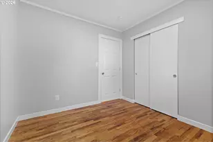 8930 SE Crystal Springs Blvd, Portland, OR 97266 - Photo 10