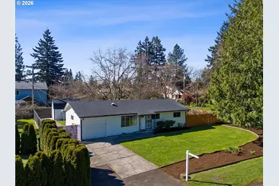 8930 SE Crystal Springs Blvd, Portland, OR 97266 - Photo 2