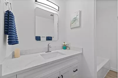8930 SE Crystal Springs Blvd, Portland, OR 97266 - Photo 18