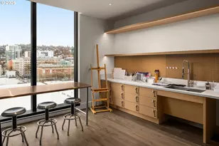 550 SW 10th Ave, Portland, OR 97205 - Photo 24