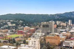 550 SW 10th Ave, Portland, OR 97205 - Photo 18