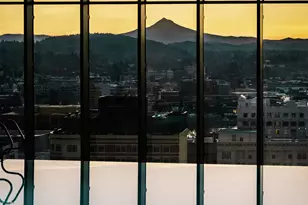 550 SW 10th Ave, Portland, OR 97205 - Photo 28